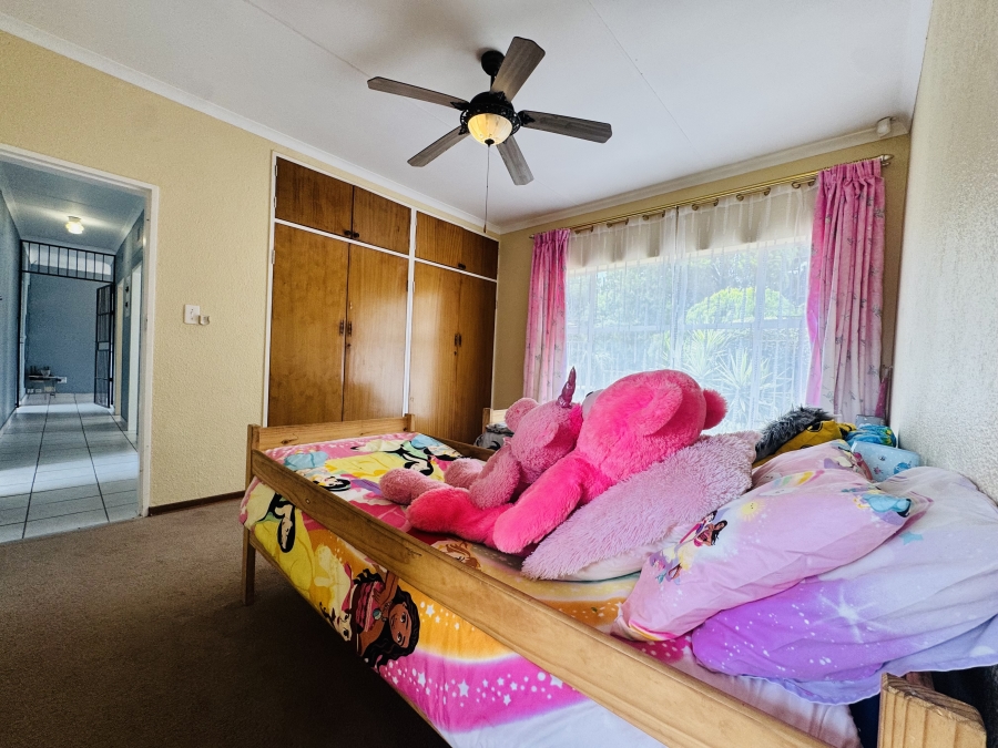 4 Bedroom Property for Sale in La Hoff North West